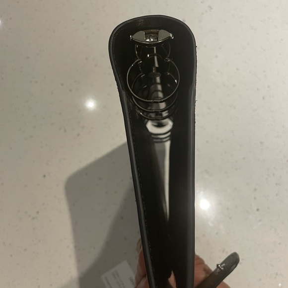 Louis Vuitton Agenda MM in Epi Leather Black - Picture 5 of 16